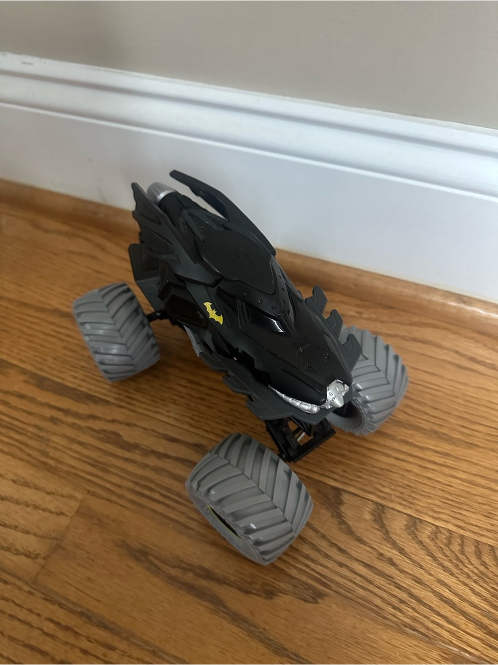 Batman Hot wheels monster truck